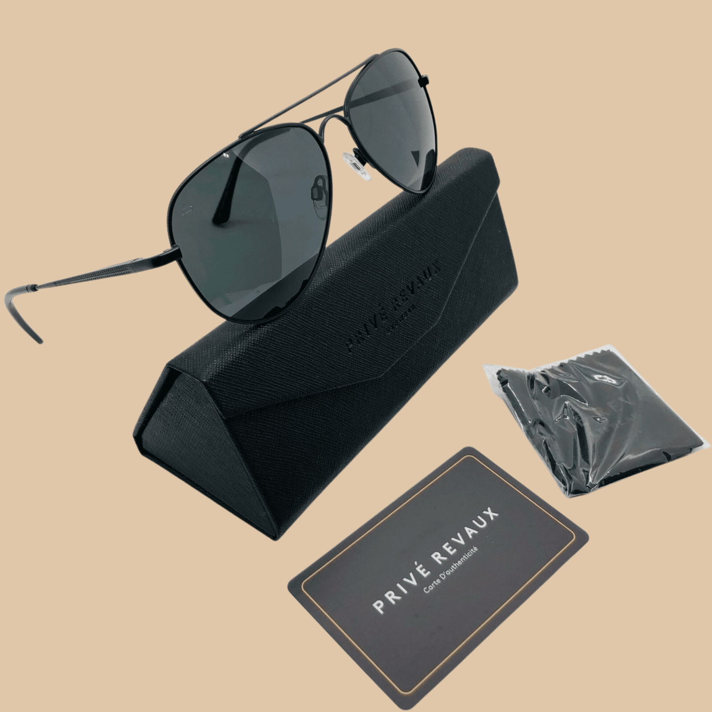 Prive Revaux The Showstopper Polarized Sunglasses Black/Black - COLO