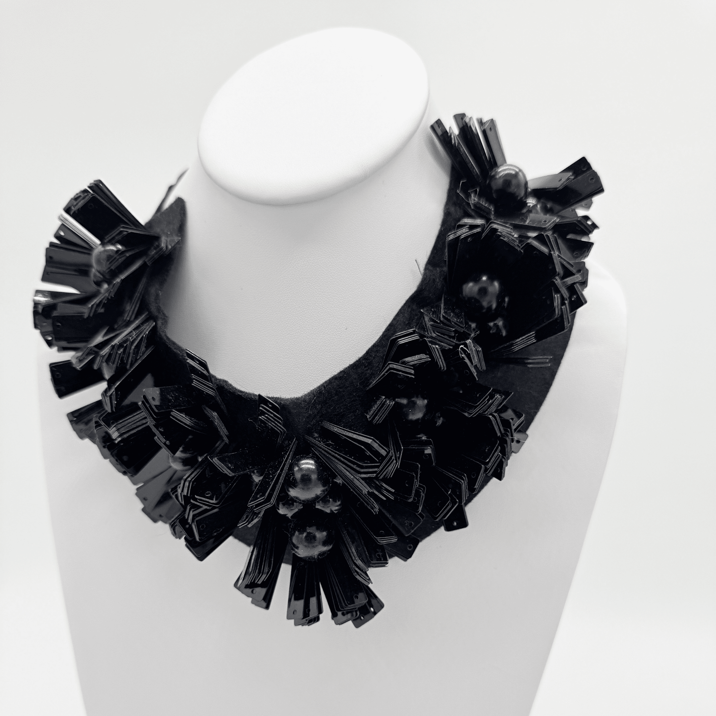Sculpted Modern Elegance Necklace - COLO