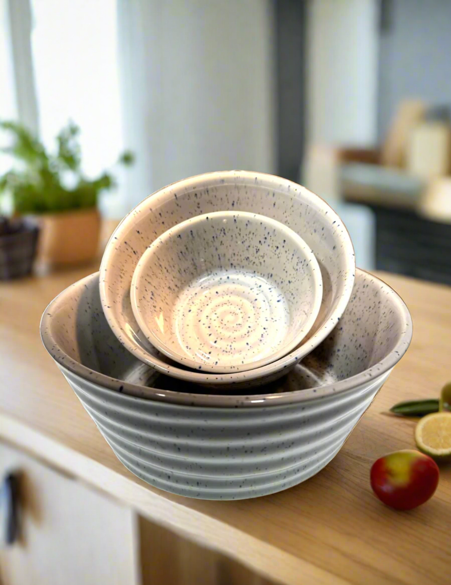 Set of 3 Ceramic Art Deco bowls