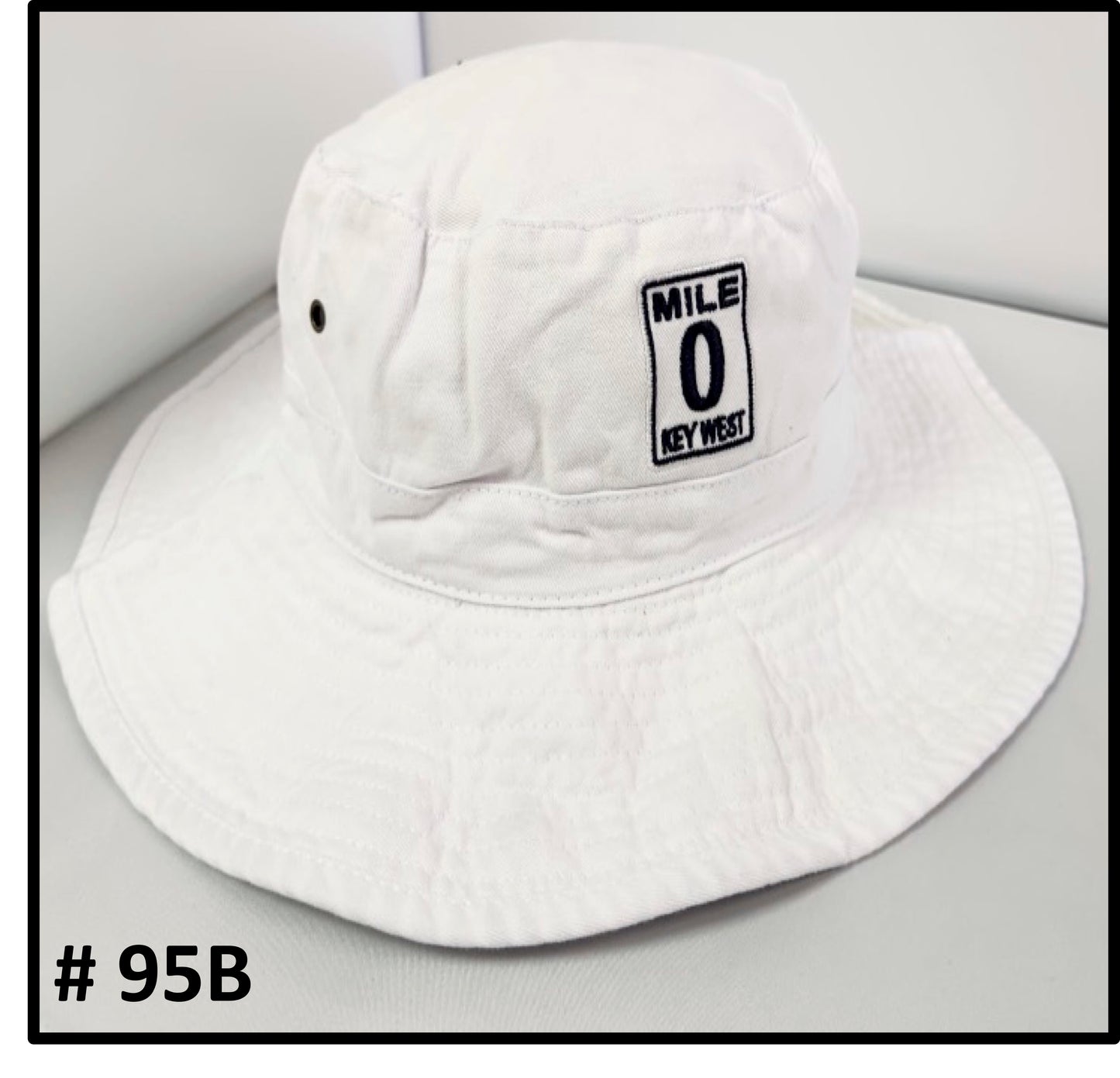 BUCKET CHINESE STRAPS