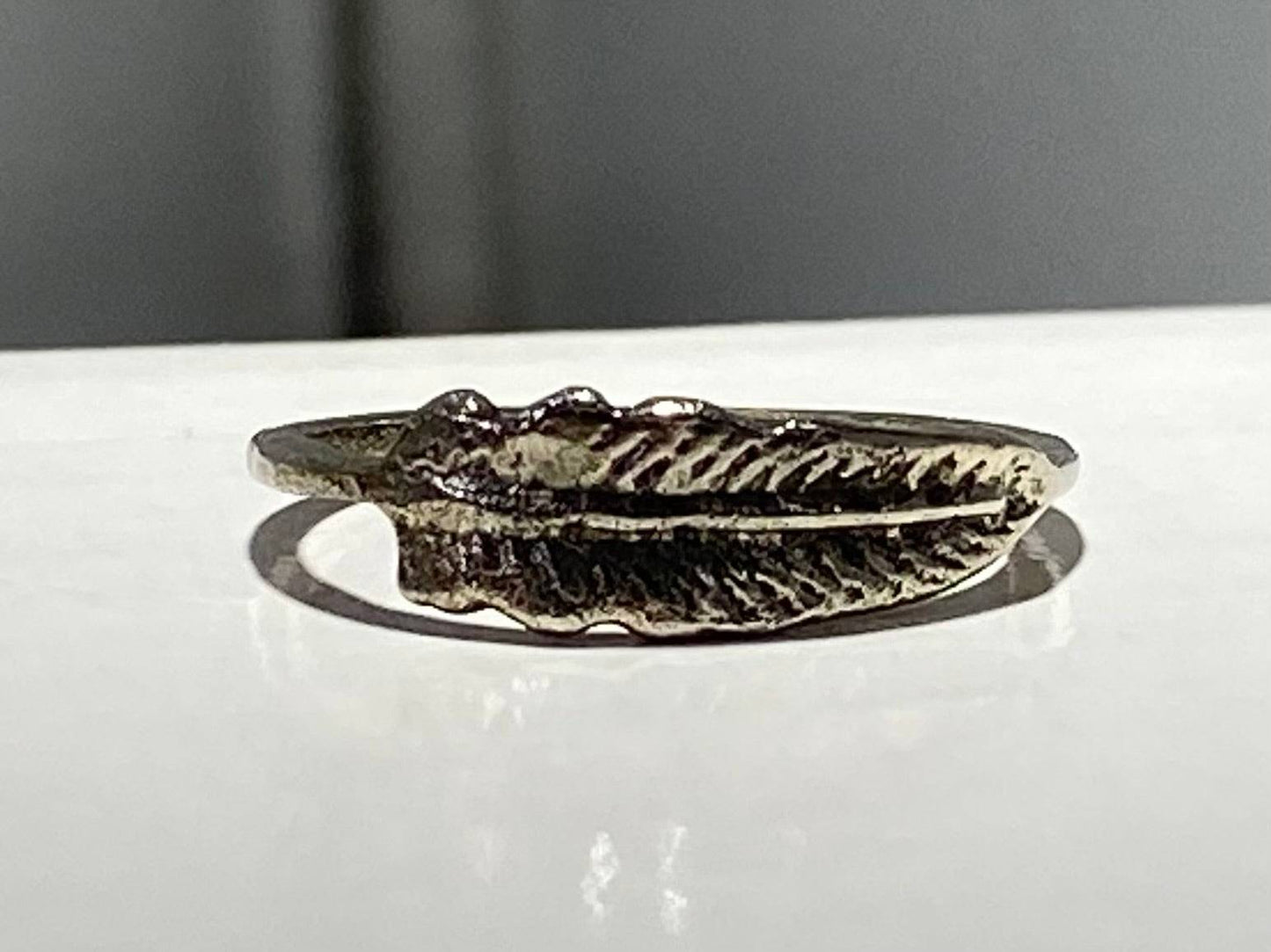 Sterling Silver LEAVE ANTIQUE FINISH Toe /Midi Ring