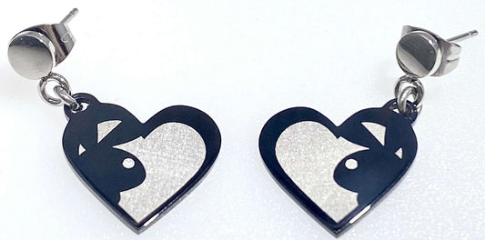PLAYBOY DANGLING EARRING BLACK AND GRAY HEARTS - COLO