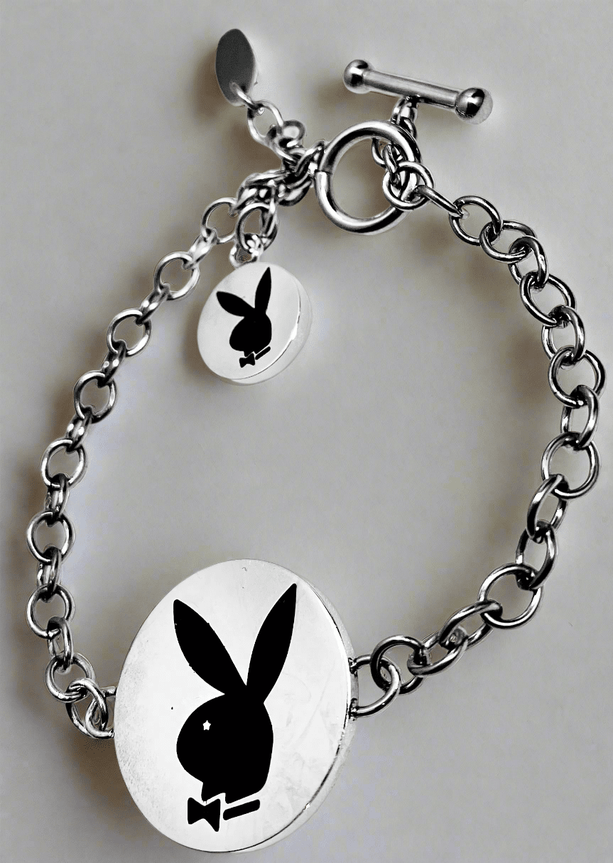 PLAYBOY ROUND ENAMEL DISK WITH CURB AND A TOGGLE - COLO
