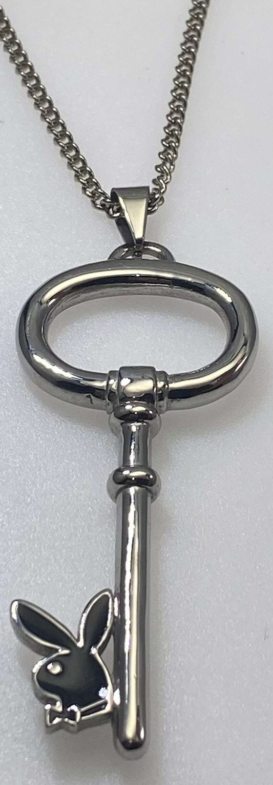 PLAYBOY KEY w/BLACK BUNNY HEAD and curb link chain - COLO
