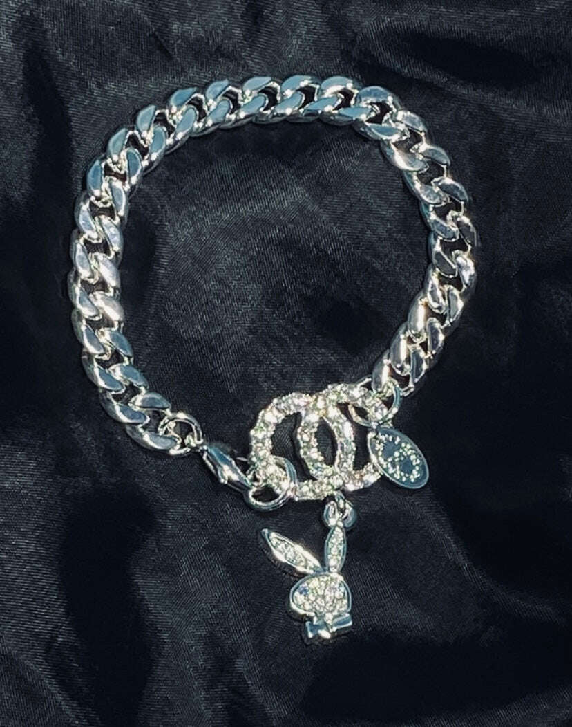 Playboy Curb Bracelet 2 Solid Crystal Circle Crystal Bunny Head Pendant - COLO