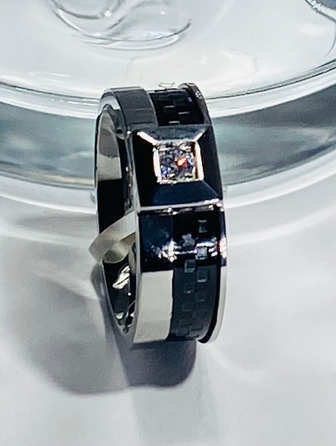 Madison Collections Women's Stainless Steel Wedding Band with Black Checkboard Inlay & Diamond Accent (Size 7)