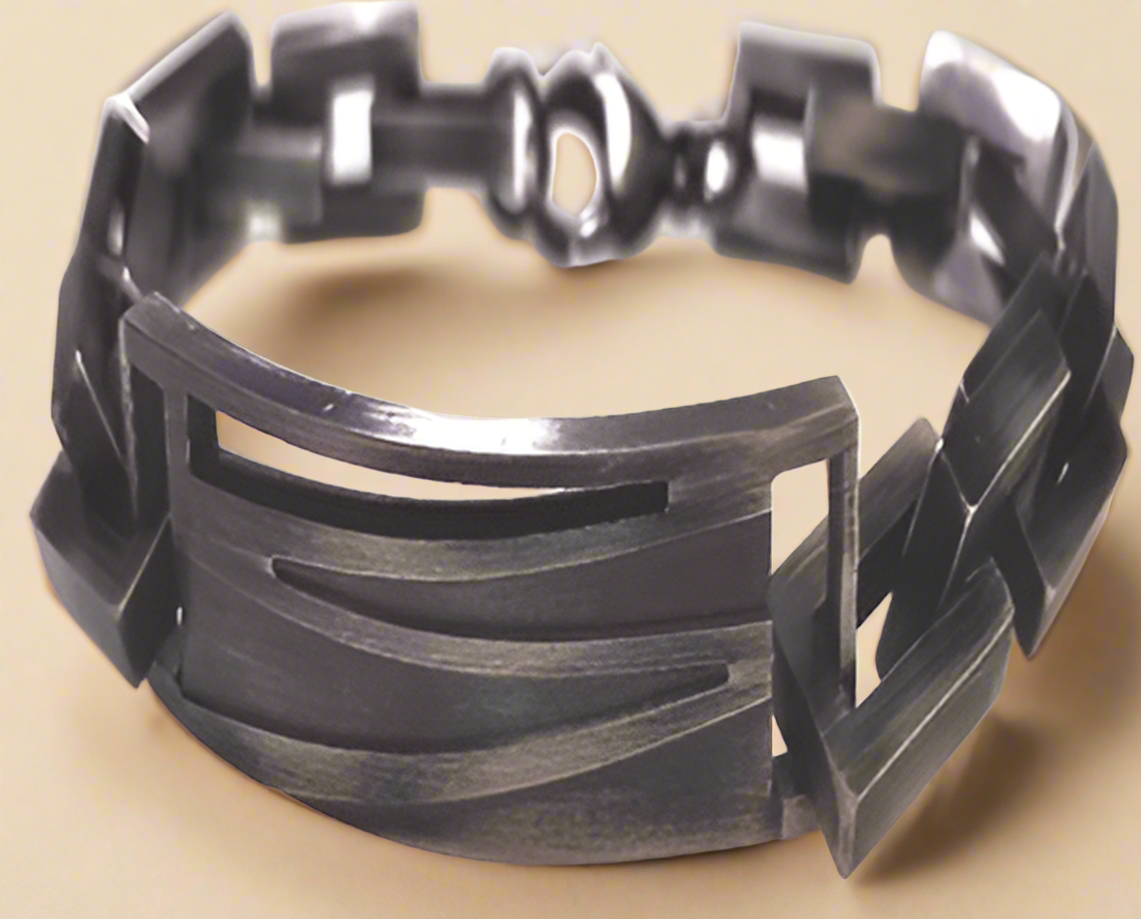 Fashion Antiqued Designer Bar Bracelet 8.5"