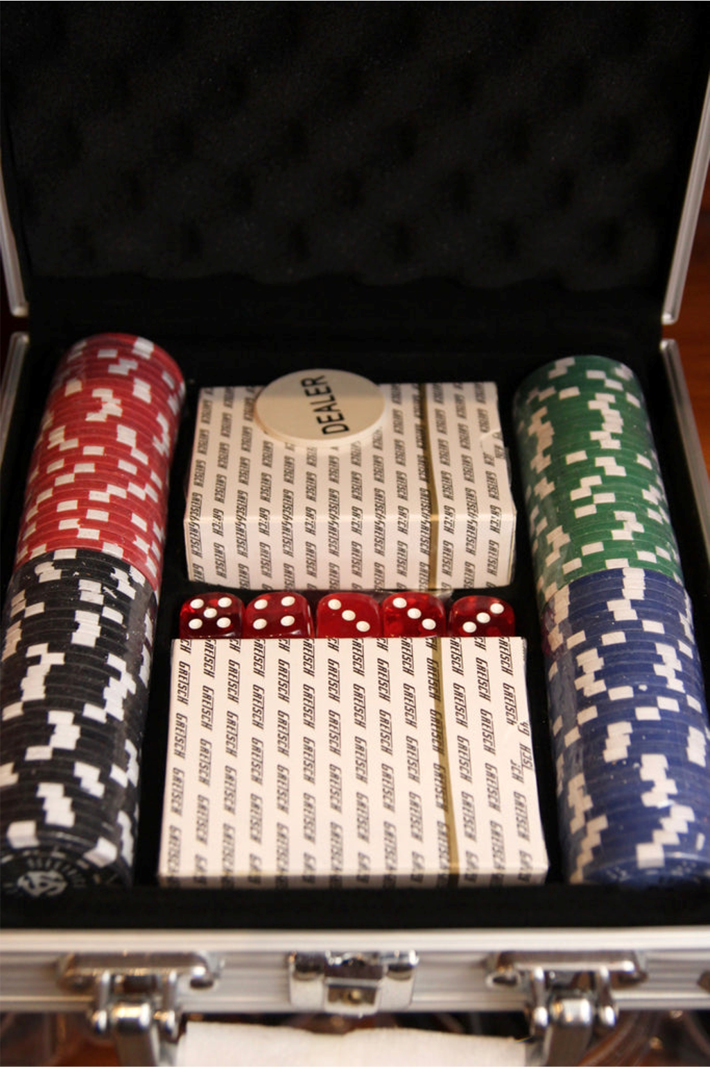 Gretsch High Roller Poker Set – Casino Edition