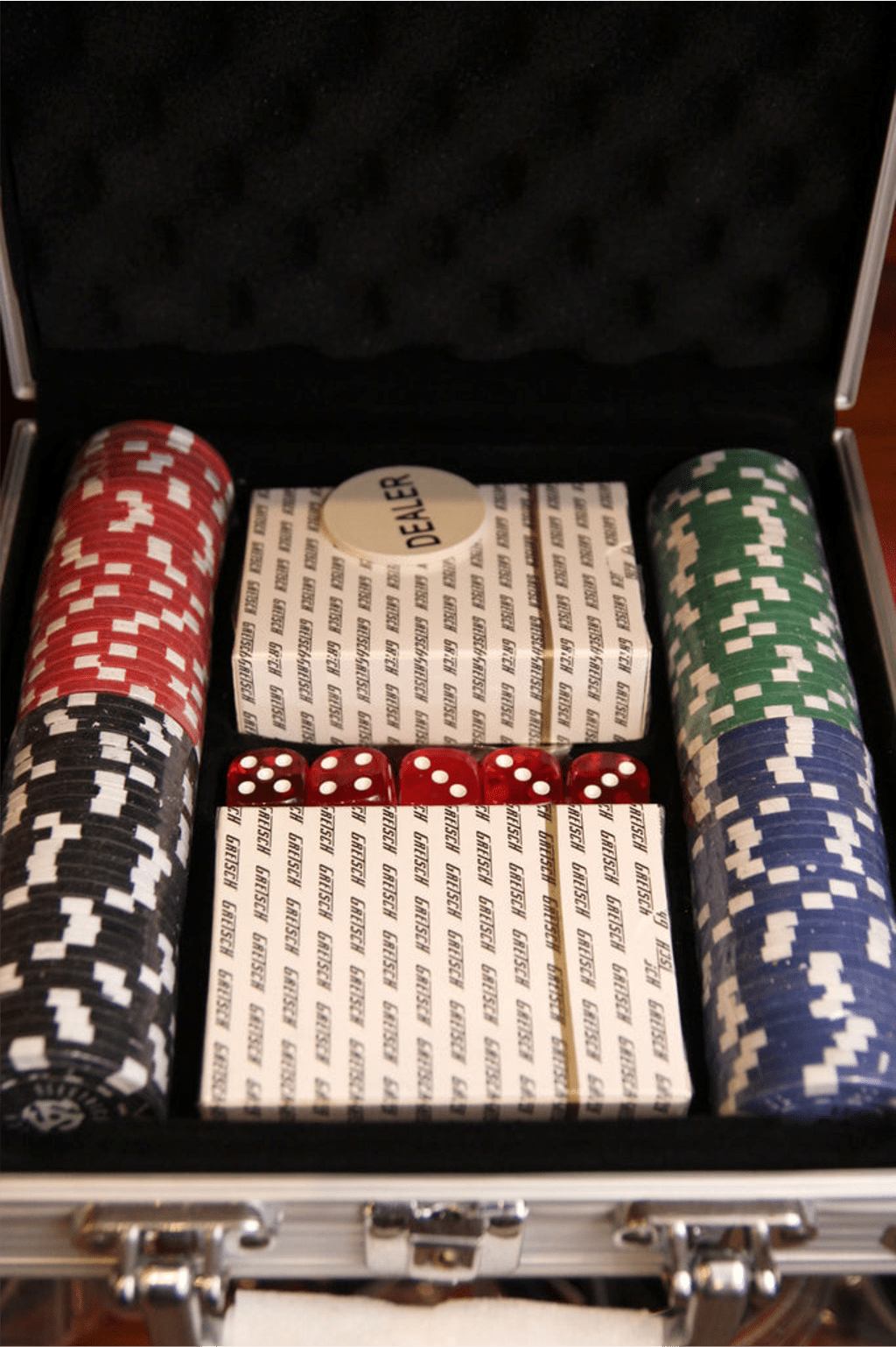 Gretsch High Roller Poker Set – Casino Edition - COLO