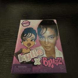 Kylie Jenner Bratz x Kardashian Doll Series – Lot of 2 (2023 Limited Edition) - COLO