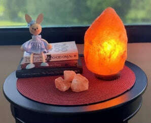 HIMALAYAN SALT LAMPRELAXING AMBIENT LEDS - COLO