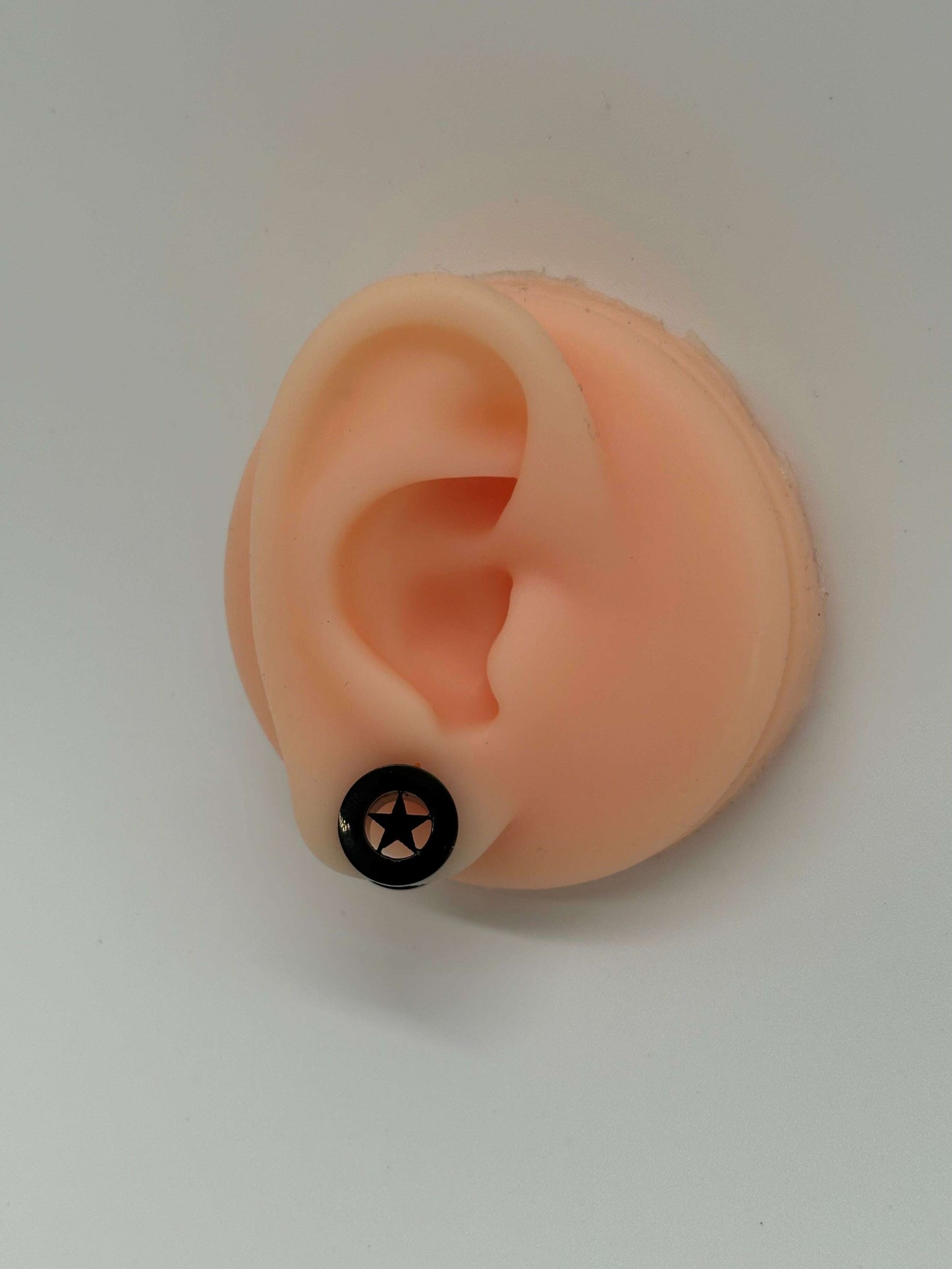 Star Design Stainless Steel Ear Plugs – Random Colors - COLO
