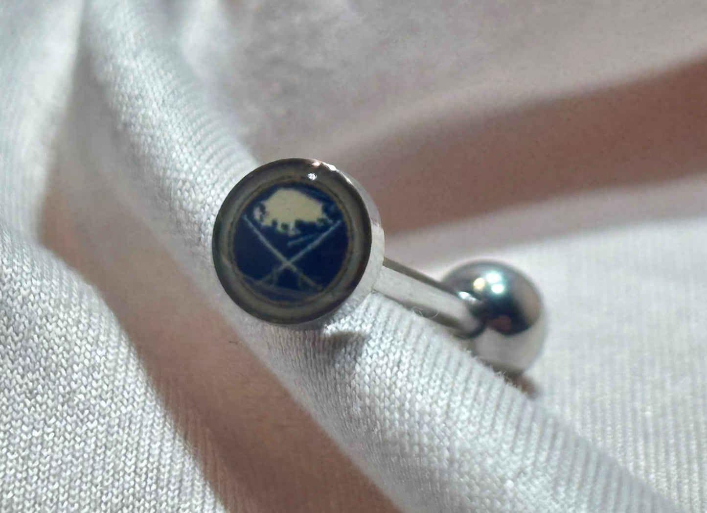 Buffalo Sabres NHL 3D Tongue Ring – Titanium Logo Barbell
