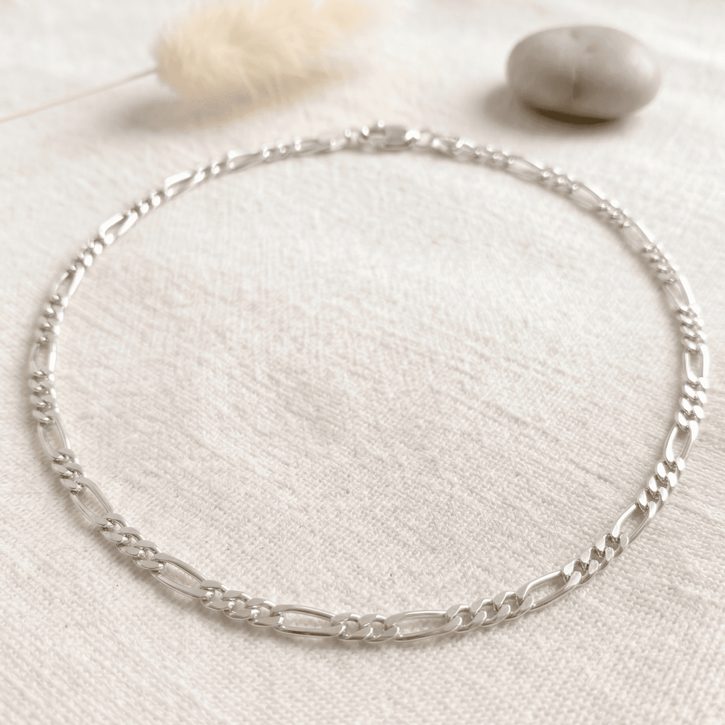 ANKLE BRACELET FIGARO 050 CHAIN 10" w/LOBSTER LOCK