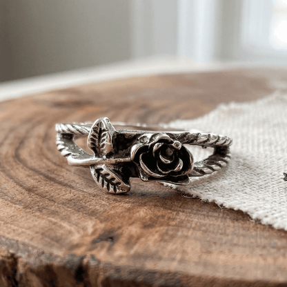 STAINLESS STEEL ANTIQUE ROSE FLOWER RING