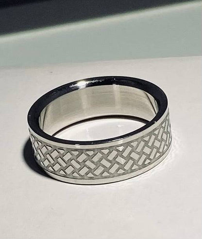 Stainless Steel Wedding Bands – Durable, Classic & Tarnish Resistant Rings