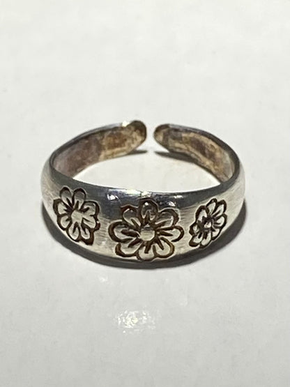Triple the Charm, Infinite Style: Premium .925 Sterling Silver 3-Flower Ring