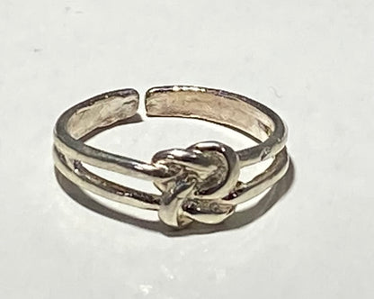 STERLING SILVER LOVE KNOT Toe/Midi Ring