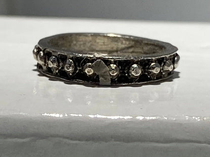 STAINLESS STEEL ANTIQUE BEADED BAND RING