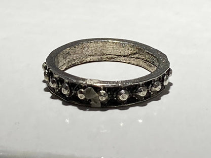 STAINLESS STEEL ANTIQUE BEADED BAND RING