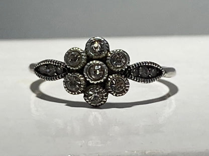 STAINLESS STEEL ANTIQUE 7 ROUND CRYSTAL FLOWER RING