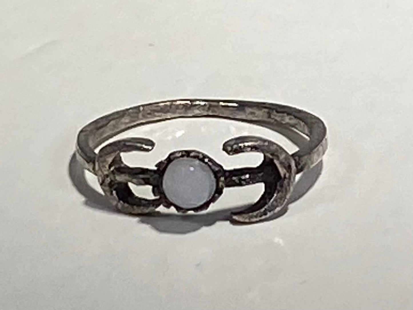 STAINLESS STEEL ANTIQUE OPAL STEER RING