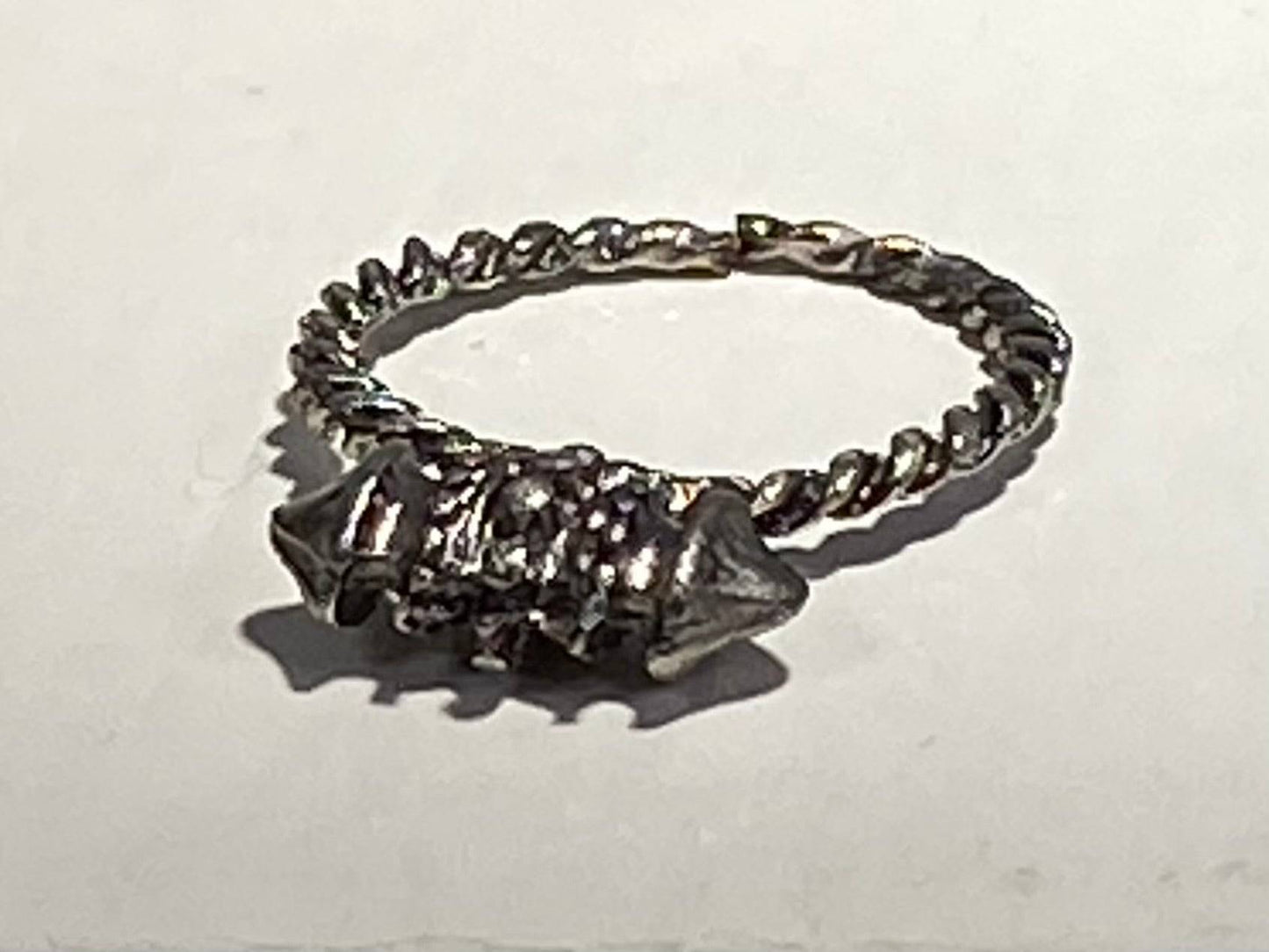 STAINLESS STEEL ANTIQUE FASHION RING