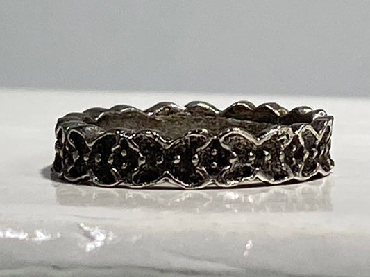 STAINLESS STEEL BLACK ANTIQUE X's and O's RING