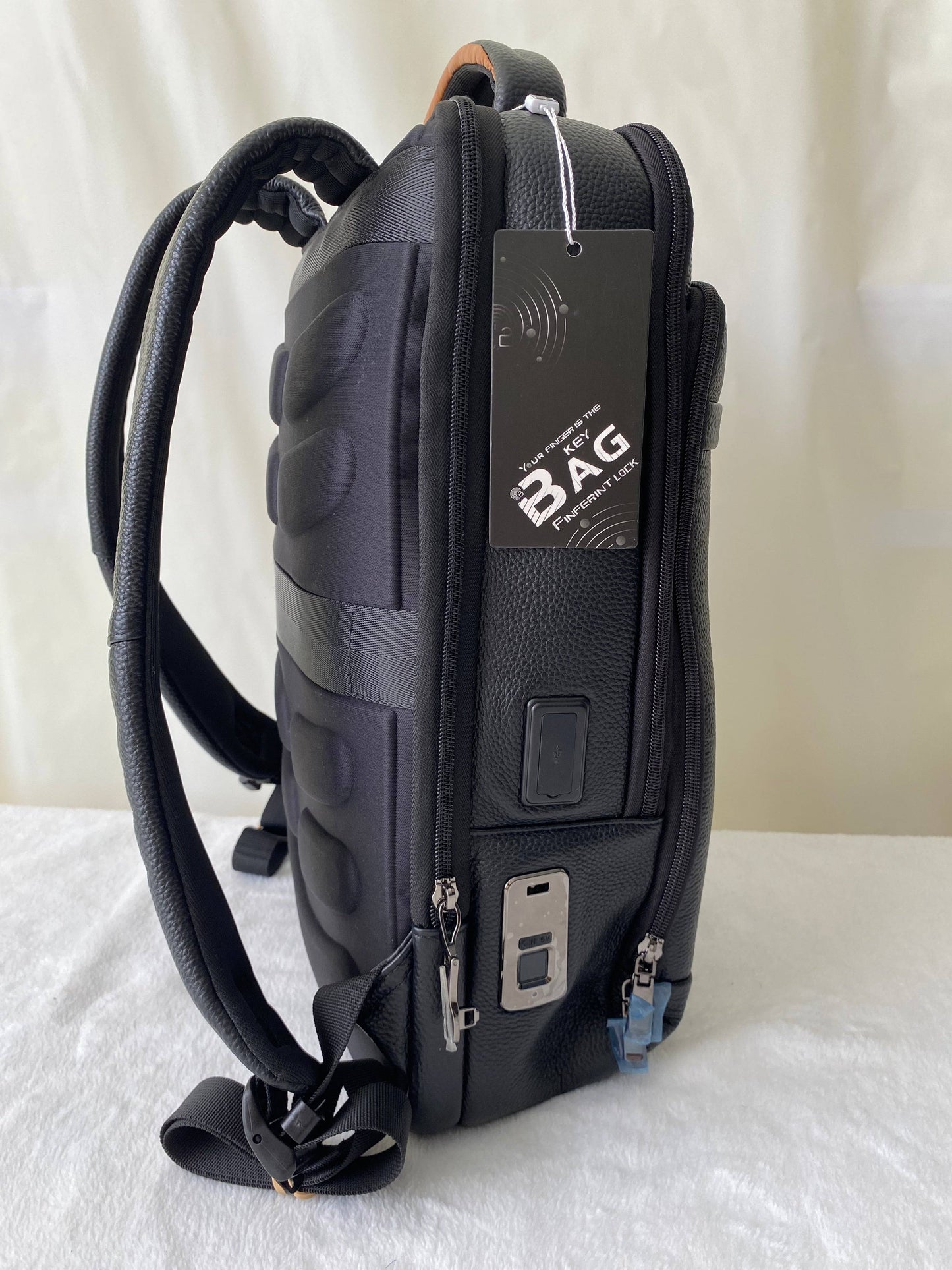 Fingerprint Unlocking Backpack Large Capacity Backpack