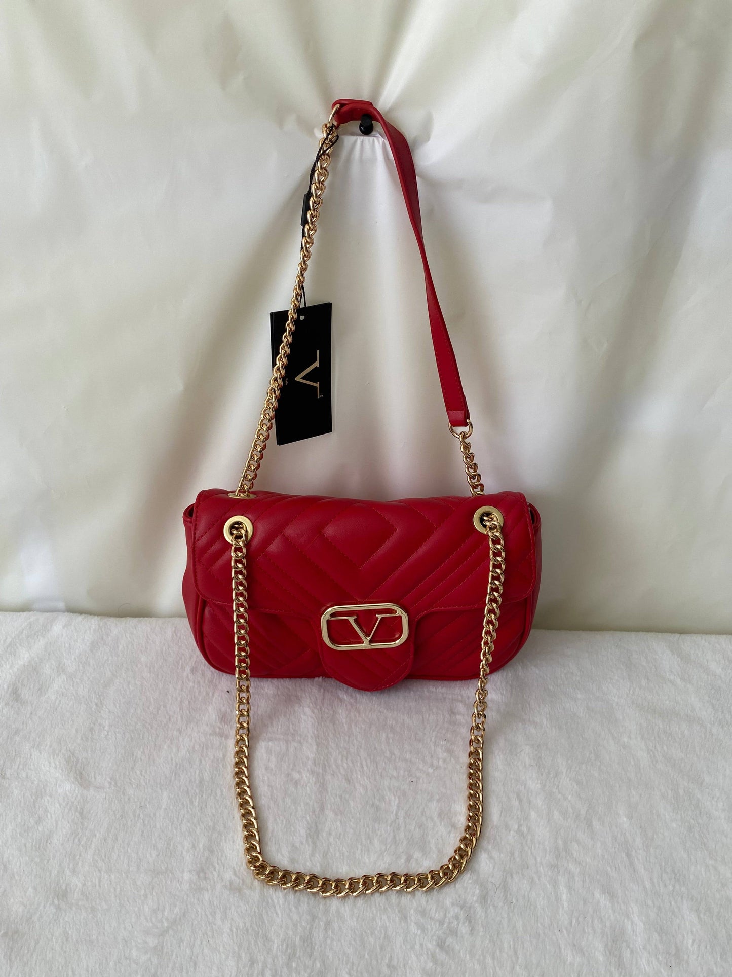 V 1969 CROSSBODY BAG MADE OF ECO-LEATHER WITH CHAIN STRAP RED