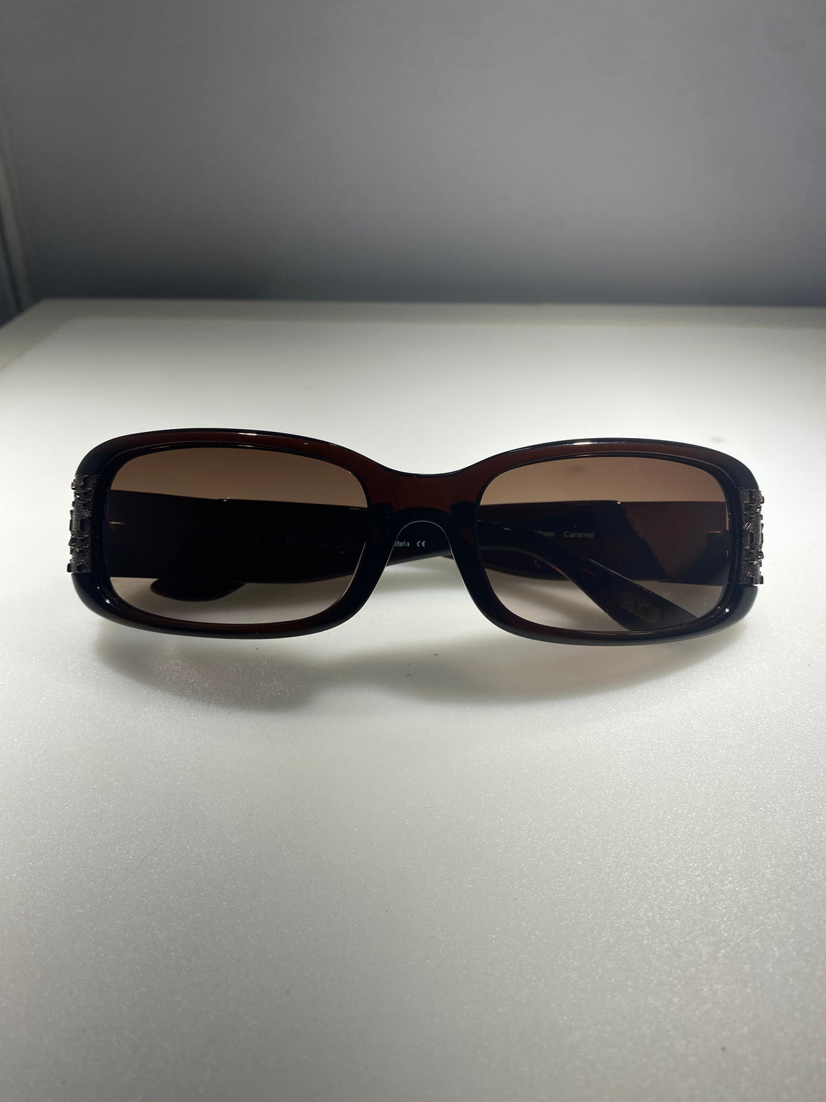Carmen Marc Valvo Brown Oval Sunglasses Frames