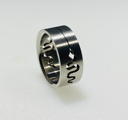 Stainless Steel Cutout Snake / Wave Motion Spinner Ring