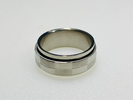 Stainless Steel Etched Checkerboard Motion Spinner Ring