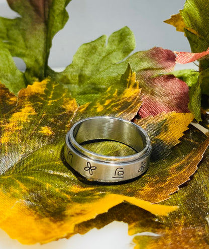 Stainless Steel Etched Floral &amp; Character Motion Spinner Ring