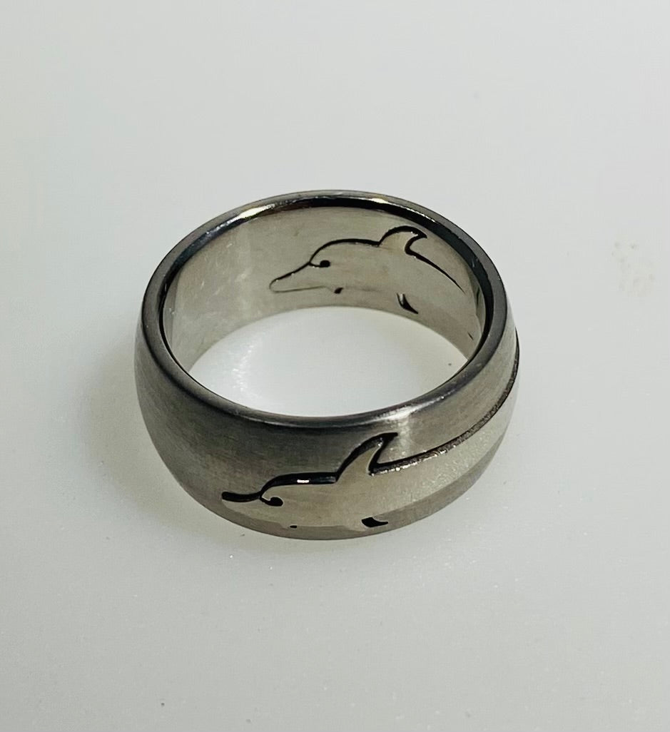 Stainless Steel Cutout Dolphin Motion Spinner Ring