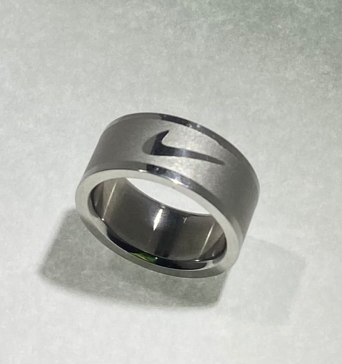 Nike Swoosh Band Ring