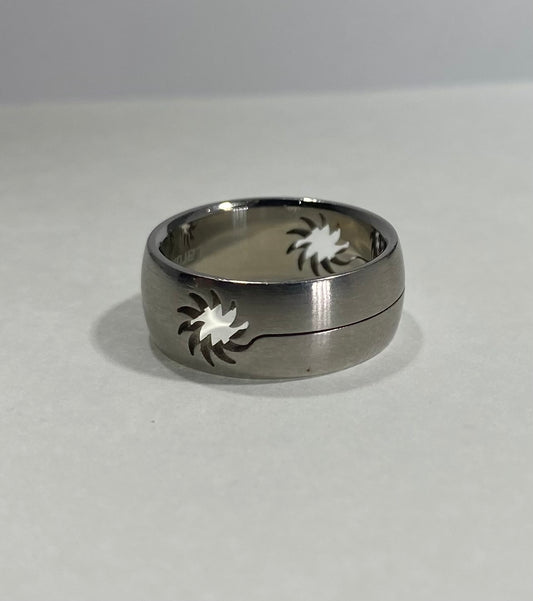 Madison Collections Sunburst Cutout Stainless Steel Band Ring