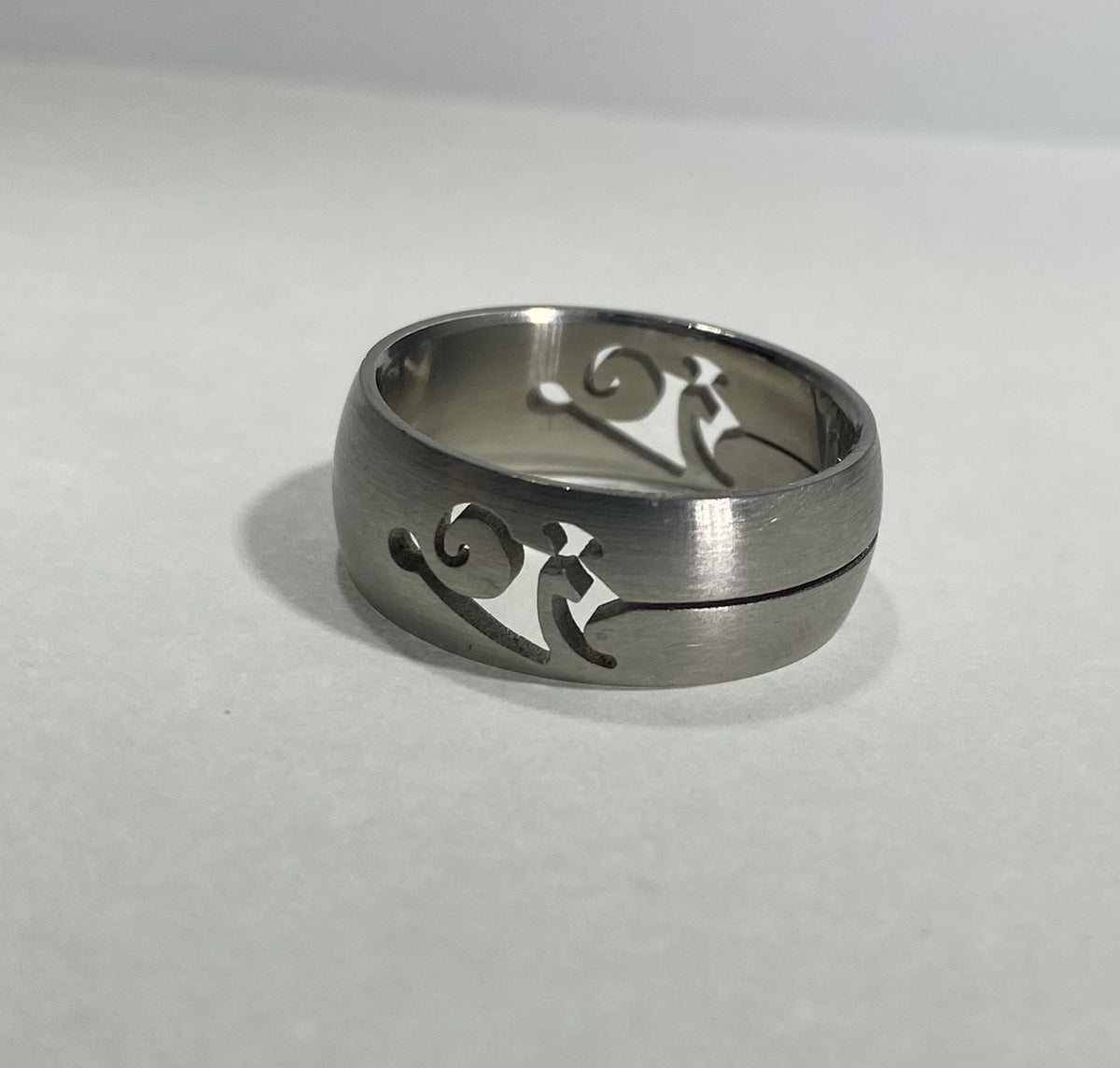 Madison Collections Tribal Scrollwork Cutout Stainless Steel Band Ring