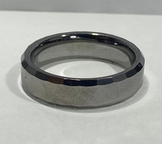 Madison Collections Stainless Steel Faceted Beveled Edge Band Ring