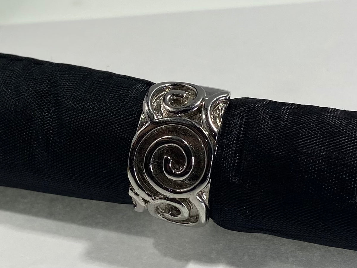 Madison Collections Stainless Steel Swirl Band Ring