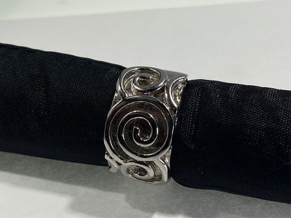 Madison Collections Stainless Steel Swirl Band Ring