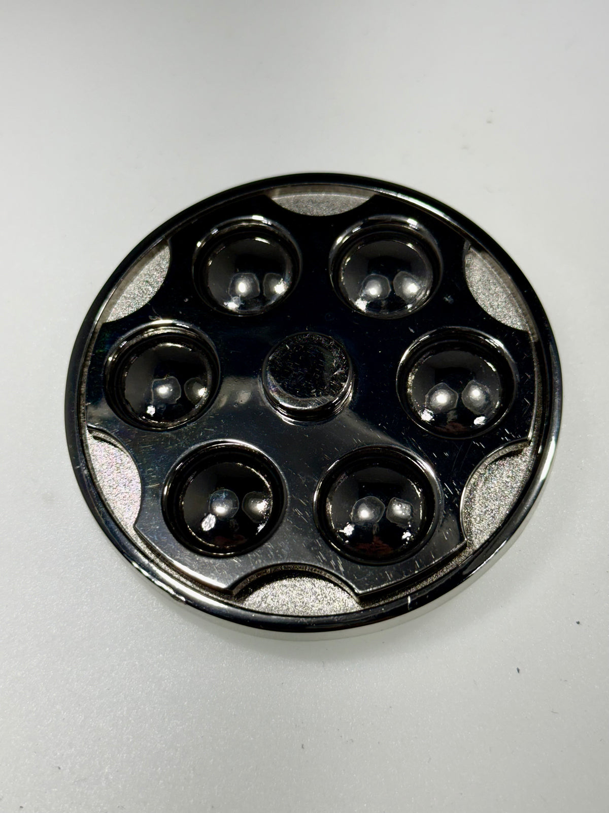 Revolver Cylinder Spinning Round Belt Buckle