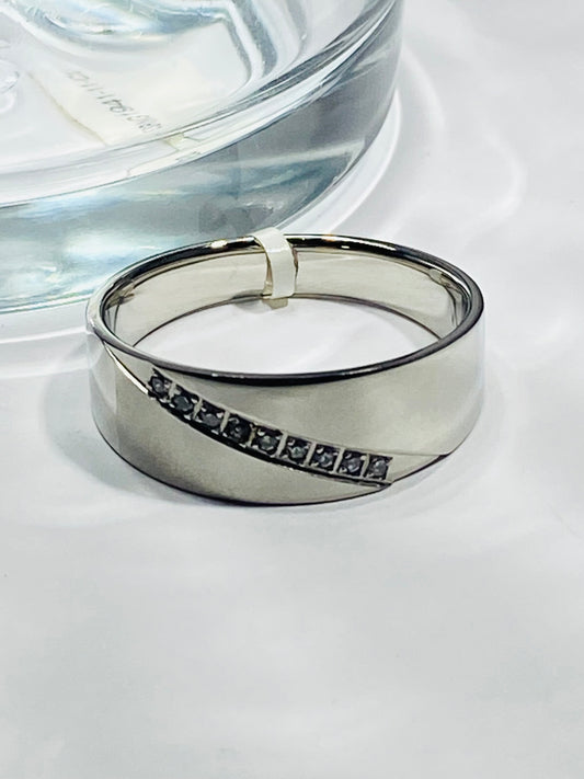 Madison Collections Men's Stainless Steel Wedding Band with Diagonal Channel-Set Crystals (Size 11)