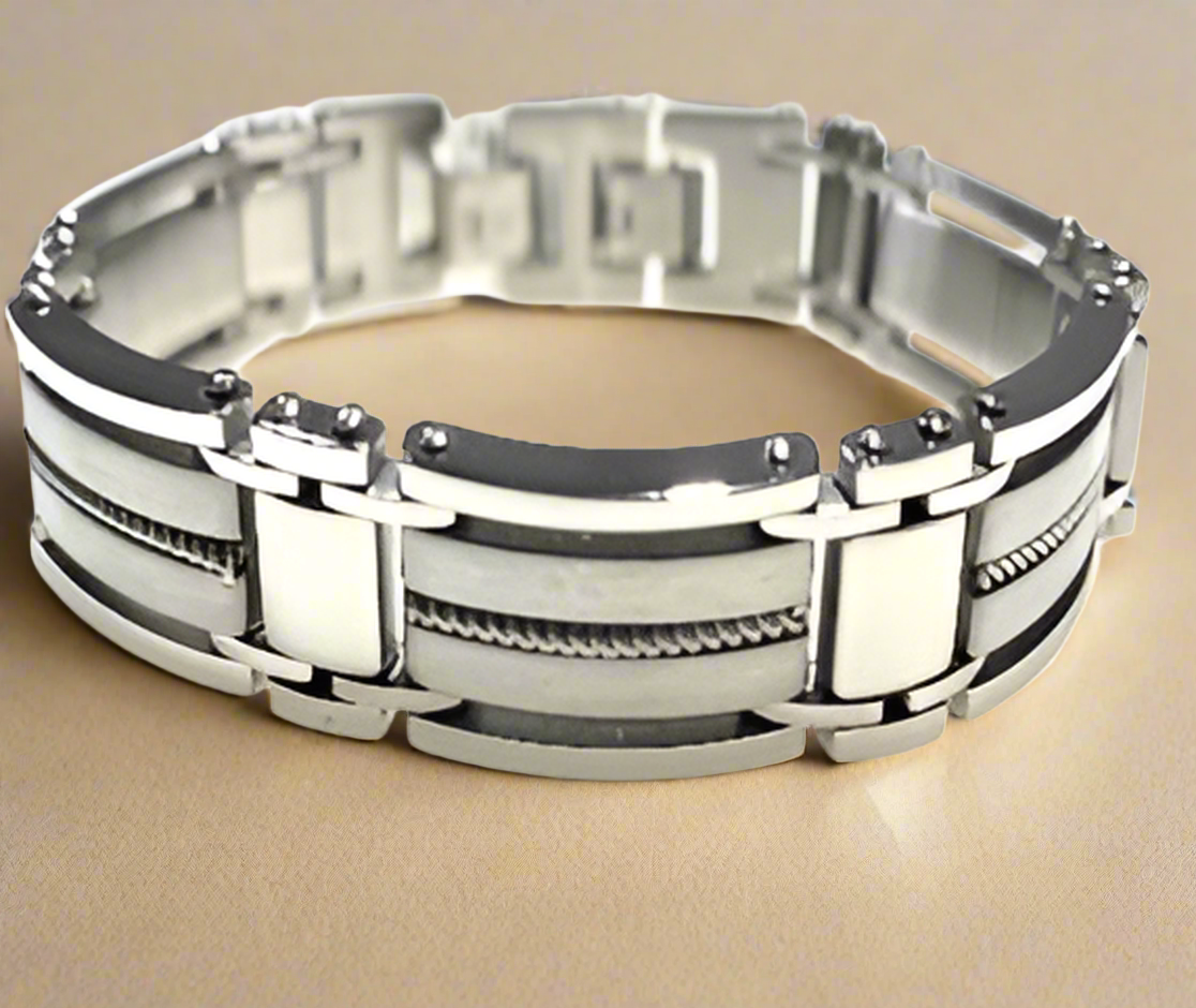 Fashion Wide Link Rope Twist Accent Bracelet 8.5