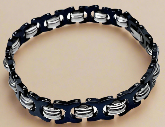 Fashion Black and Silver Plated Bracelet 8.5