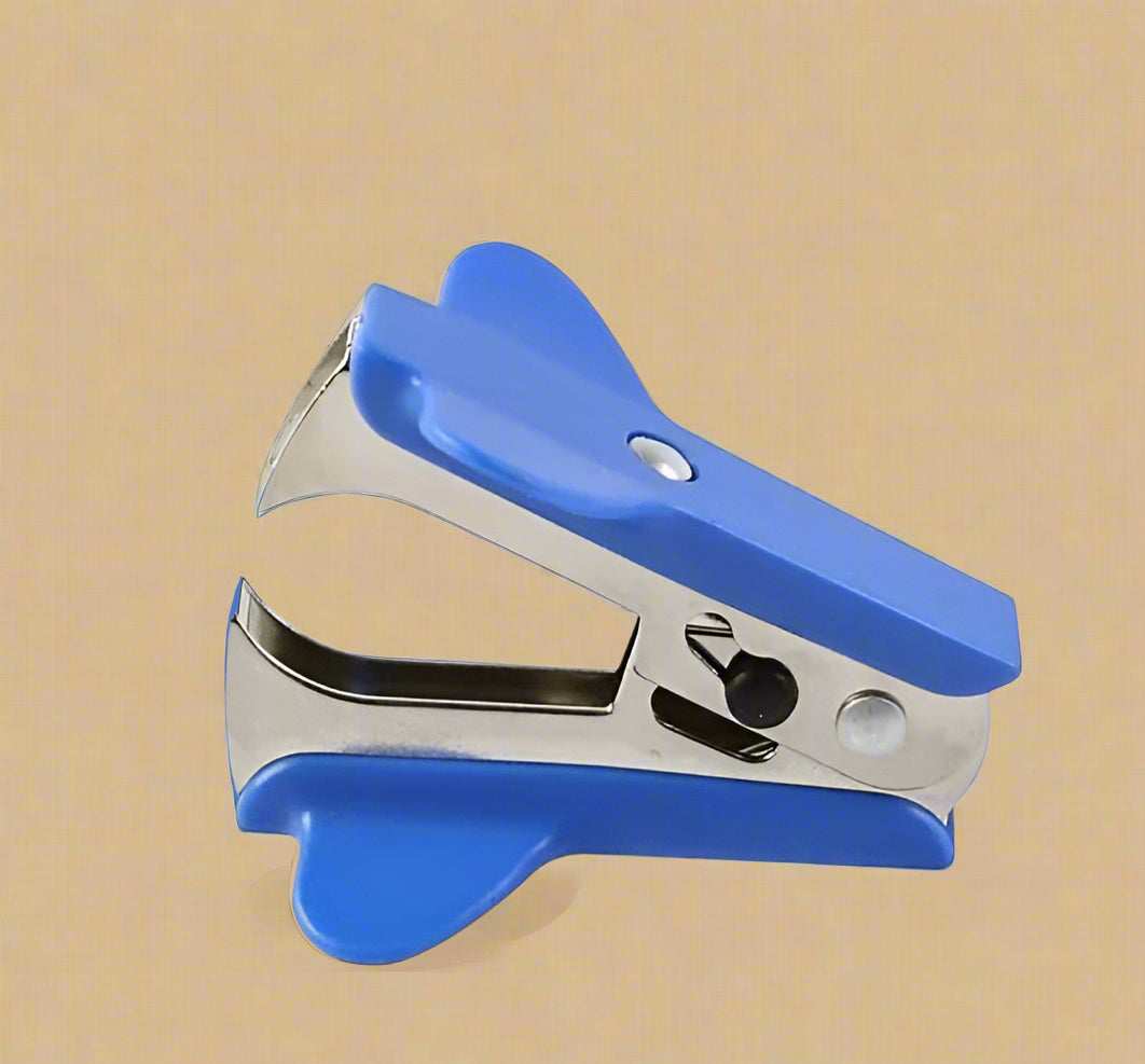 M&G Strong Staple Remover – Safety Lock, 1 Piece (Color Random)