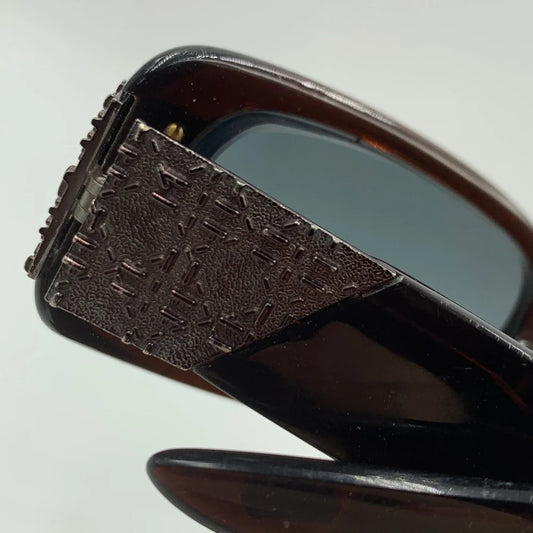 Carmen Marc Valvo Brown Oval Sunglasses Frames